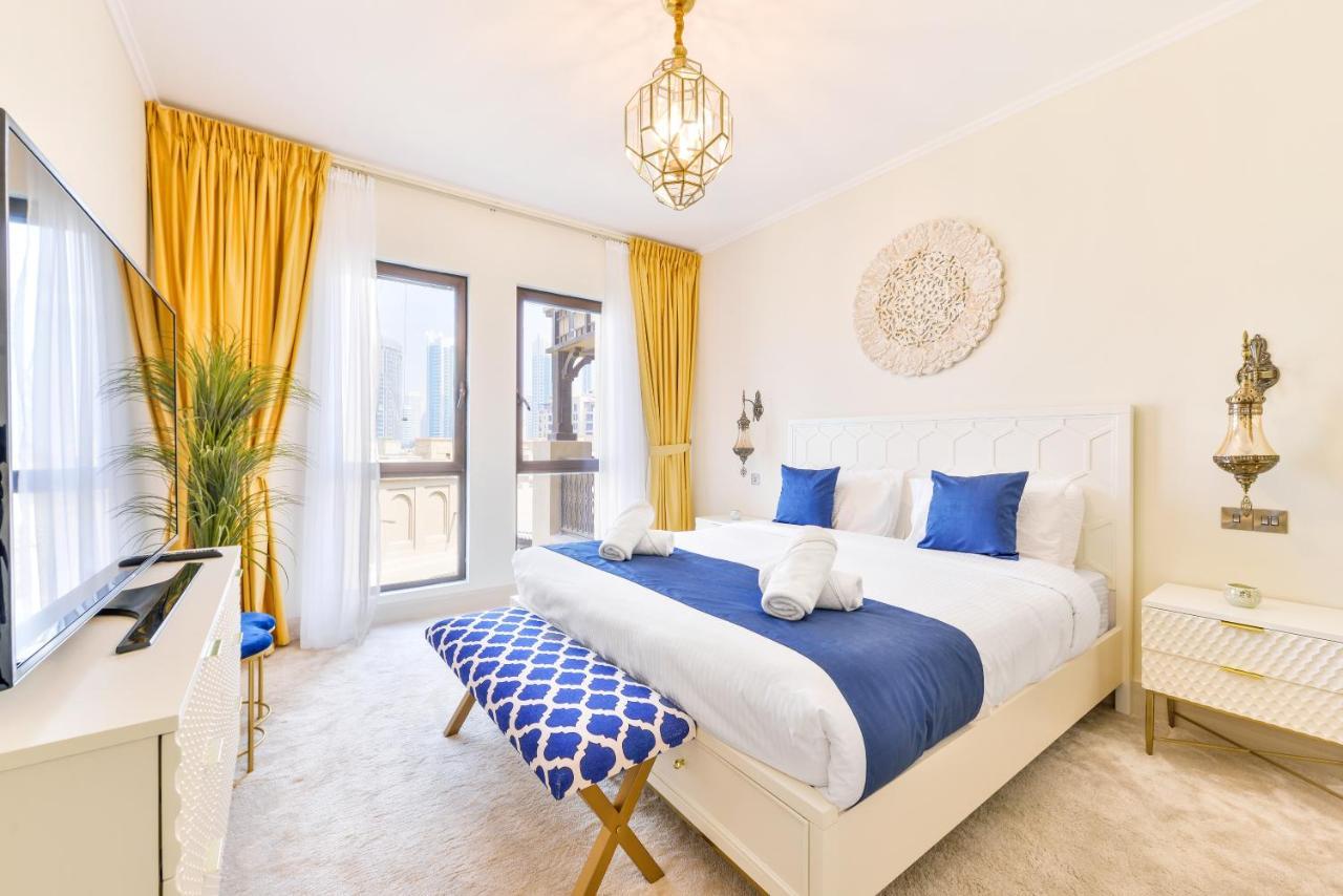 Ultra Luxury Downtown - Full Burj Khalifa View - 5 Min Walk To Dubai Mall! المظهر الخارجي الصورة