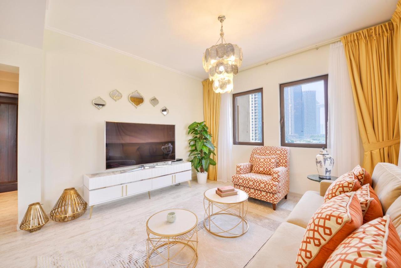 Ultra Luxury Downtown - Full Burj Khalifa View - 5 Min Walk To Dubai Mall! المظهر الخارجي الصورة