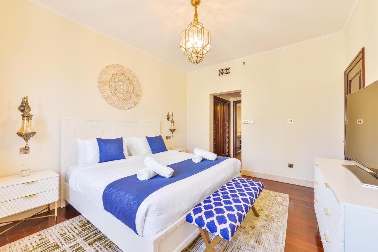 Ultra Luxury Downtown - Full Burj Khalifa View - 5 Min Walk To Dubai Mall! المظهر الخارجي الصورة
