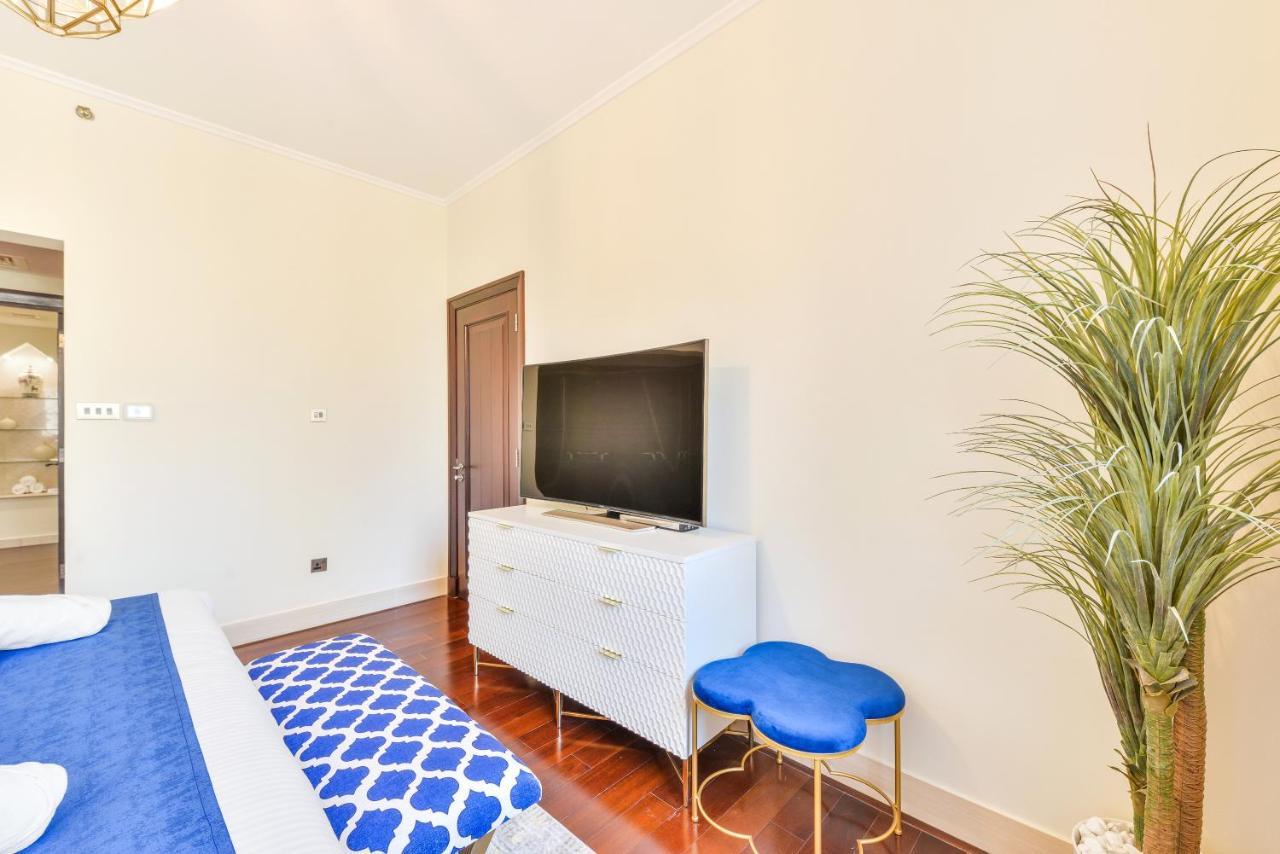 Ultra Luxury Downtown - Full Burj Khalifa View - 5 Min Walk To Dubai Mall! المظهر الخارجي الصورة